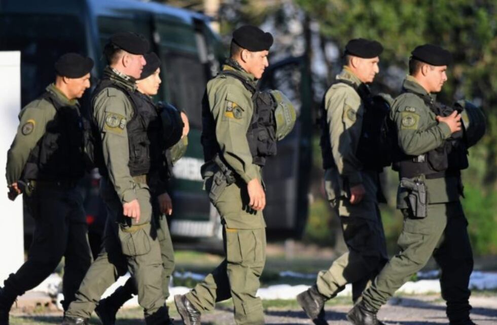 Escándalo en Gendarmería: cuatro detenidos por robar un millón de pesos en un operativo en Rosario