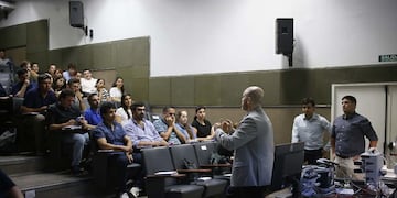 El programa abarcó contenidos de interconectividad hospitalaria y el desarrollo del “Hospital del Futuro”.