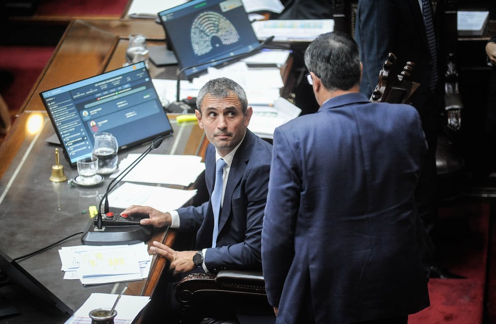 Un fuerte malestar del kirchnerismo tensa la reelección de Menem en Diputados