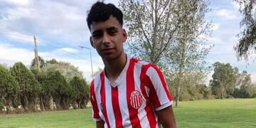 Lucas González, el exfutbolista de Barracas Central de 17 años, que murió baleado por la Policía. Foto Los Andes.