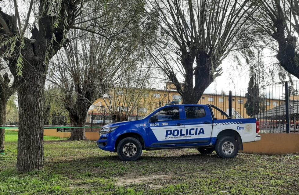 Huerta Grande: hallaron el cuerpo sin vida de una mujer en la vía pública