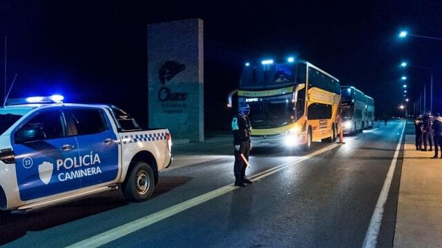 El aislamiento obligatorio debe ser durante 14 días de corrido en un domicilio que determine la persona.