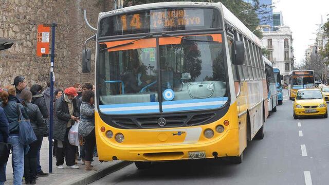 El Transporte urbano de pasajeros subió desde las 00 del sábado.