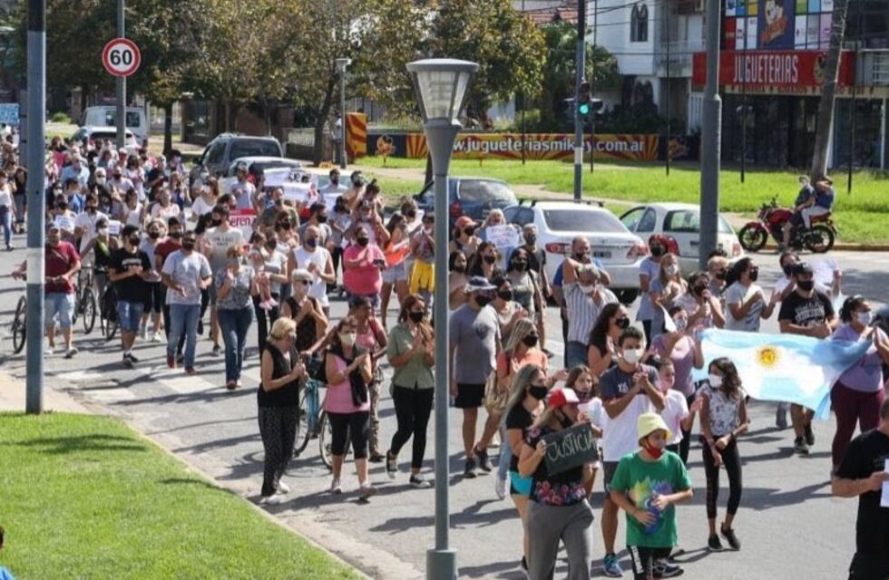 Fisherton volvió a marchar en reclamo de la liberación del joven que atropelló y mató a ladrones