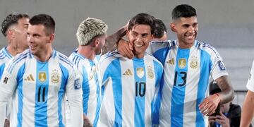 Dybala se dio el gusto de marcar con la 10 de la Selección Argentina. (Foto: AP).