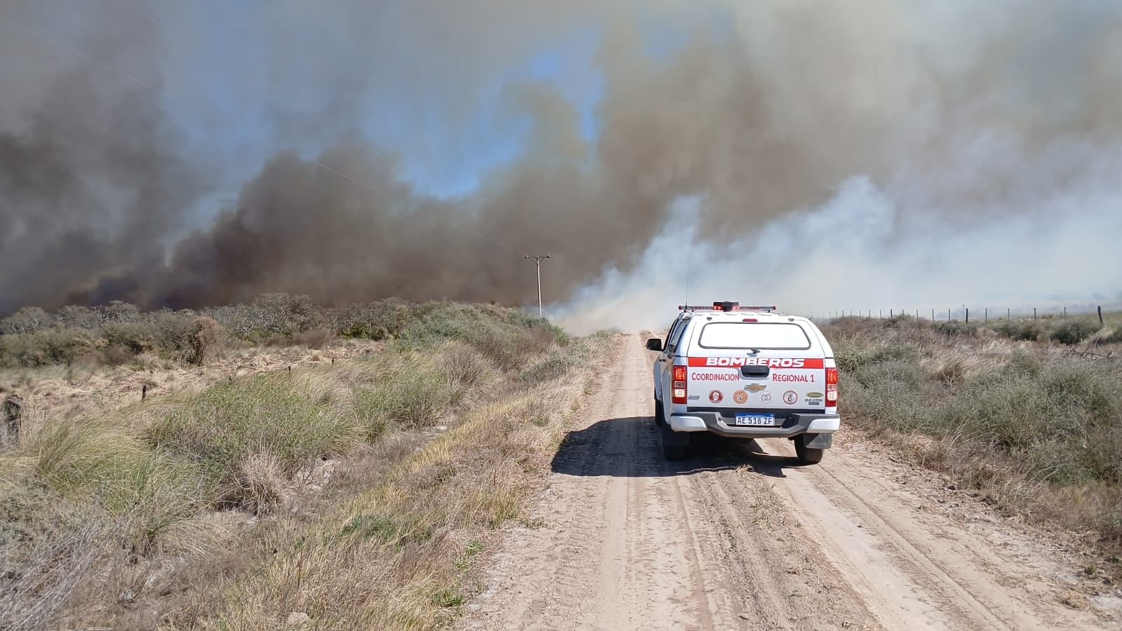 El incendio que se produjo en la zona de Colonia Marina, fue el más grande e importante de la jornada. (Gentileza)