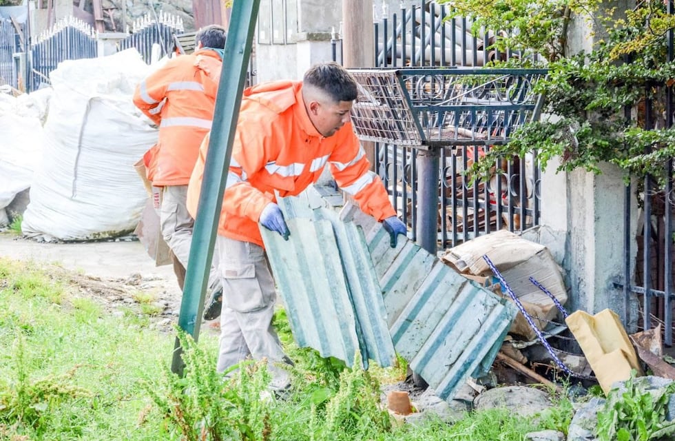 Ushuaia: realizaron jornada de limpieza en los barrios Felipe Varela y Latinoamericano