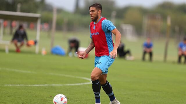 El zaguero central Nahuel Tecilla, aislado por dar positivo en el hisopado, a una semana del debut.