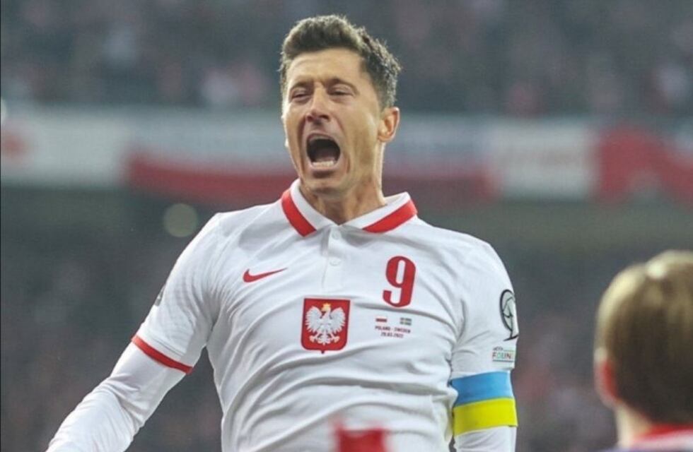 El Barcelona va a por todo y contrató al delantero polaco Robert Lewandowski