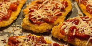 Reversión de un clásico: las milanesas con coco y cereales de Camila Homs