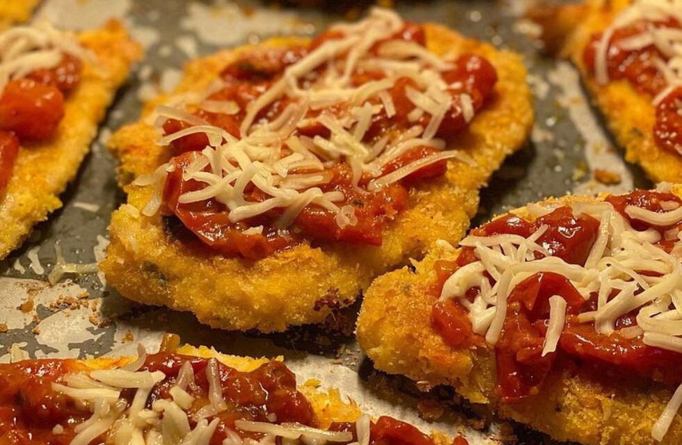 Reversión de un clásico: las milanesas con coco y cereales de Camila Homs