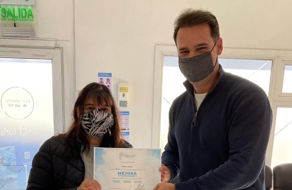 Nueva entrega de diplomas a emprendedores de la Ciudad