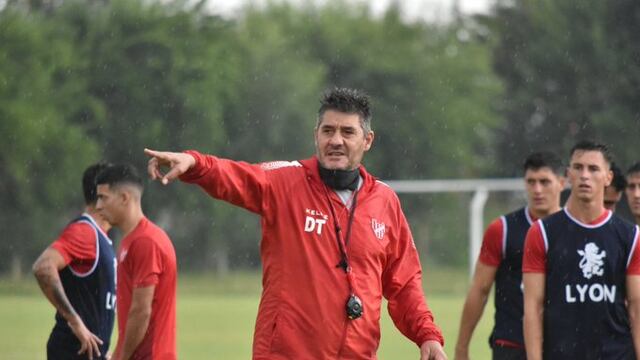 Teté Quiroz le da un espaldarazo al once titular que consiguió la clasificación, pese a no haber jugado en el nivel esperado.