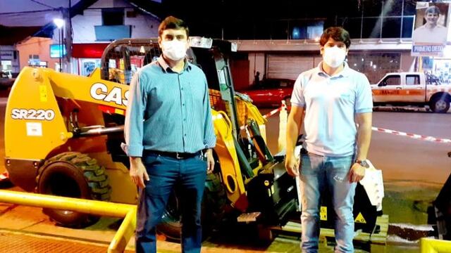 La localidad de Eldorado obtuvo una Mini-Cargadora y un Camión Grúa