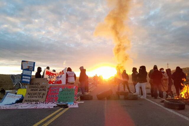 Los cortes de ruta en Neuquén continúan.