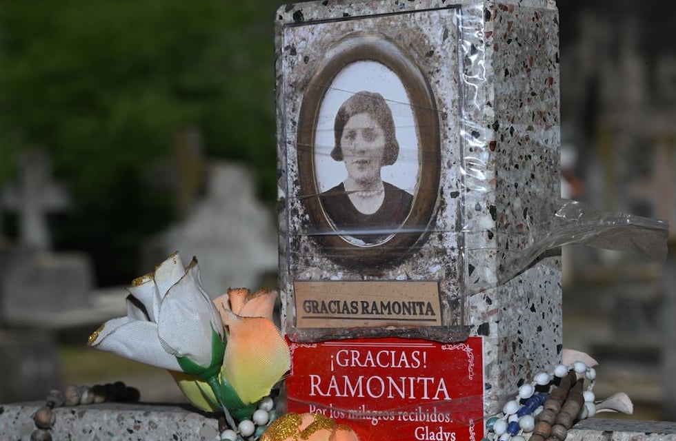 Quién es “La Ramonita”, la primera víctima de femicidio documentada y que es santa popular en Córdoba
