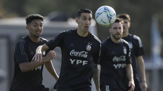El volante de PSG fue convocado en Argentina para la doble fecha de eliminatorias del Mundial de Catar 2022. (AFP / Juan Mabromata)