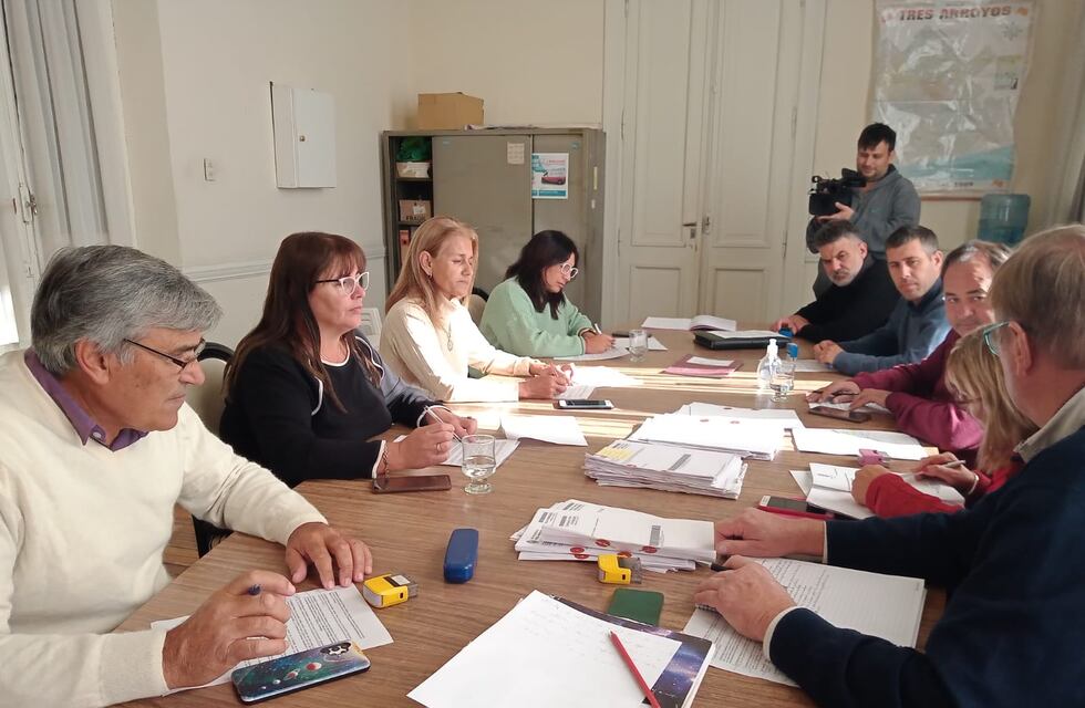 No llegó a tiempo el expediente y la Comisión de Turismo de Tres Arroyos no trato la licitación del exparador Borneo