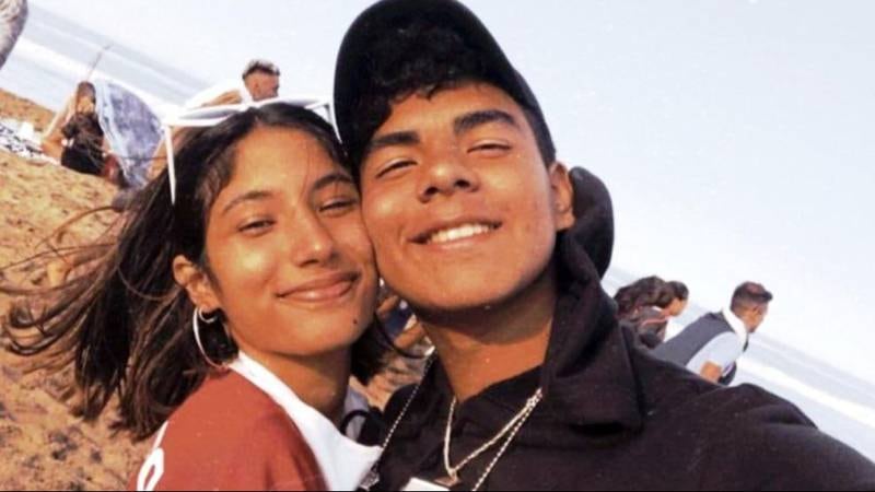 Fernando Báez Sosa en vida junto a su entonces novia.