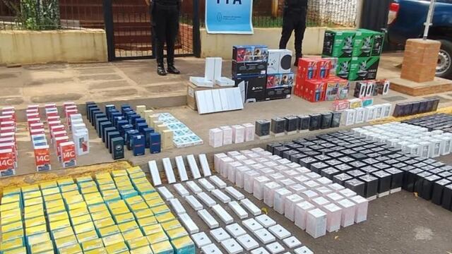 Interceptan una camioneta con contrabando de alta gama en Puerto Iguazú.