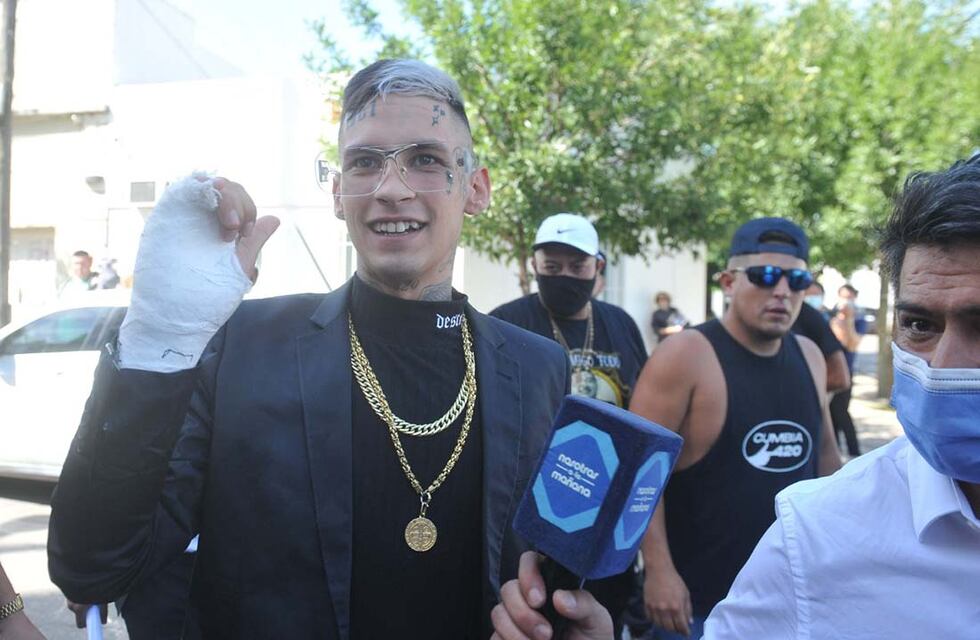 L-Gante mostró un adelanto de su próxima canción después de declarar ante la Justicia