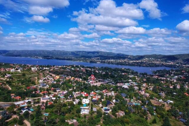 Carlos Paz vista desde lo alto.