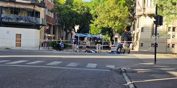 La víctima cayó por el impacto en el cruce con calle España.