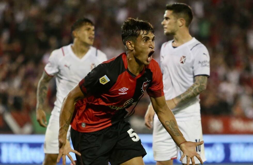 Román Bravo le dedicó a su hermano fallecido el golazo de su debut en Newell’s