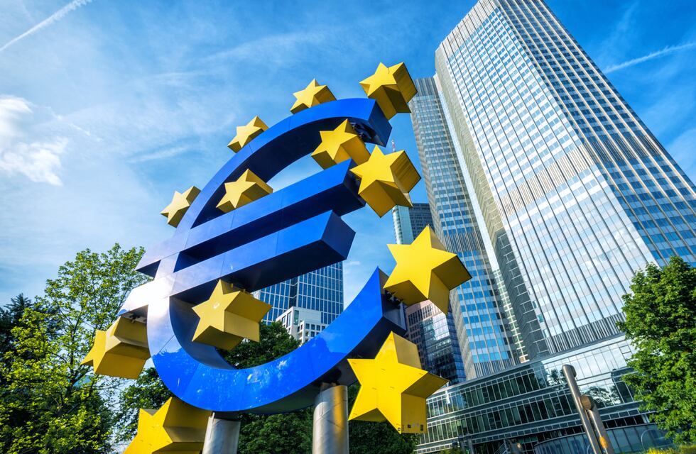 Europa azotada por la crisis energética: los bancos apagan sus luces y restringen el uso del agua caliente a su personal