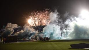Explosión de júbilo en el Belgrano-Boca, con tribuna ampliada en el Gigante.