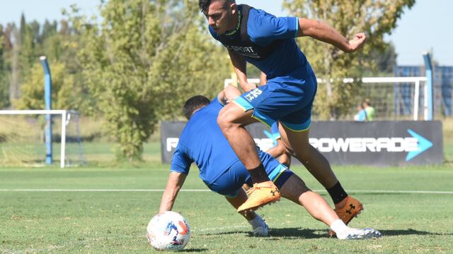 Central prioriza juveniles antes que la contratación de otro volante (@CARCoficial)