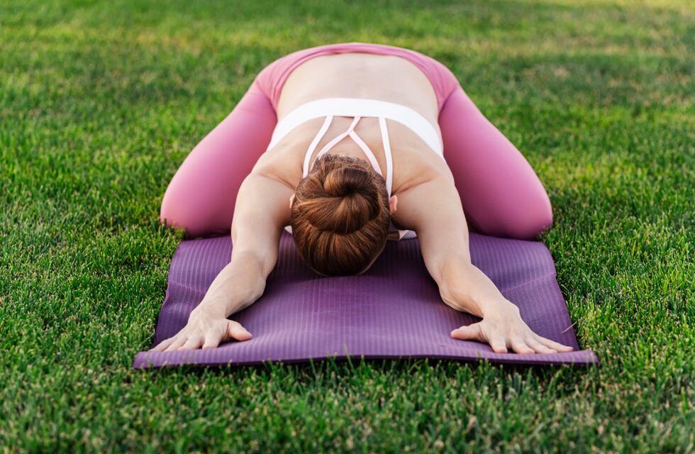 Clase especial de Yoga organizada por la Dirección de Deportes