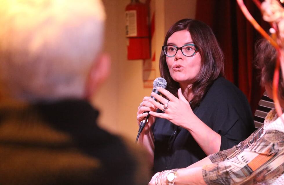 La periodista tresarroyense Andrea Elgart participará de un encuentro internacional sobre Periodismo de Género