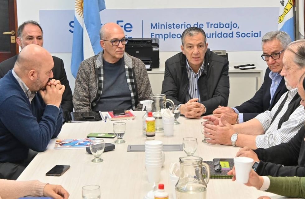 Descuentos a docentes de Santa Fe: renunció funcionario del Ministerio de Educación