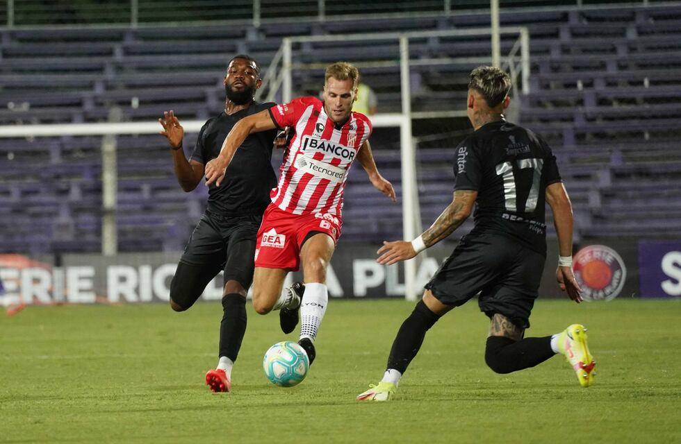 Así formará Instituto en la final por el ascenso, sin Parnisari