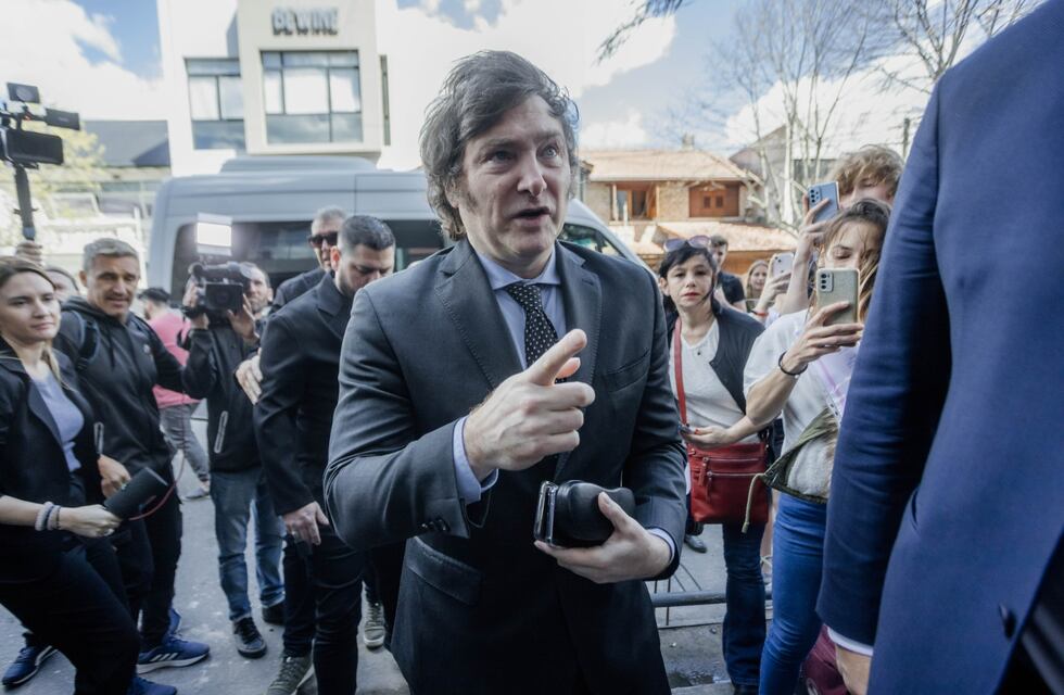 Javier Milei recomendó no renovar plazos fijos: “El peso no puede valer ni excremento”