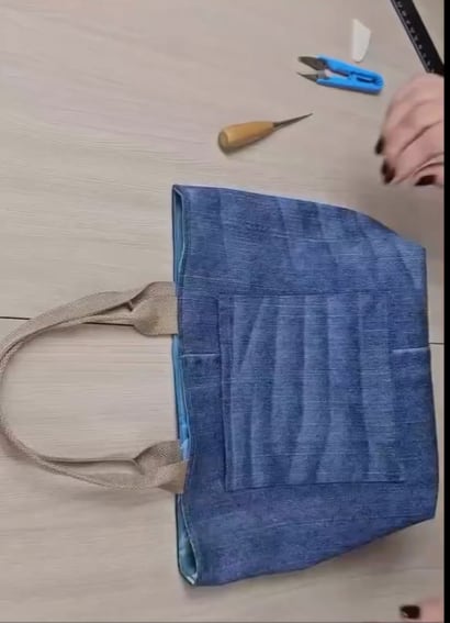 Cómo hacer una tote bag de un pantalón de jean