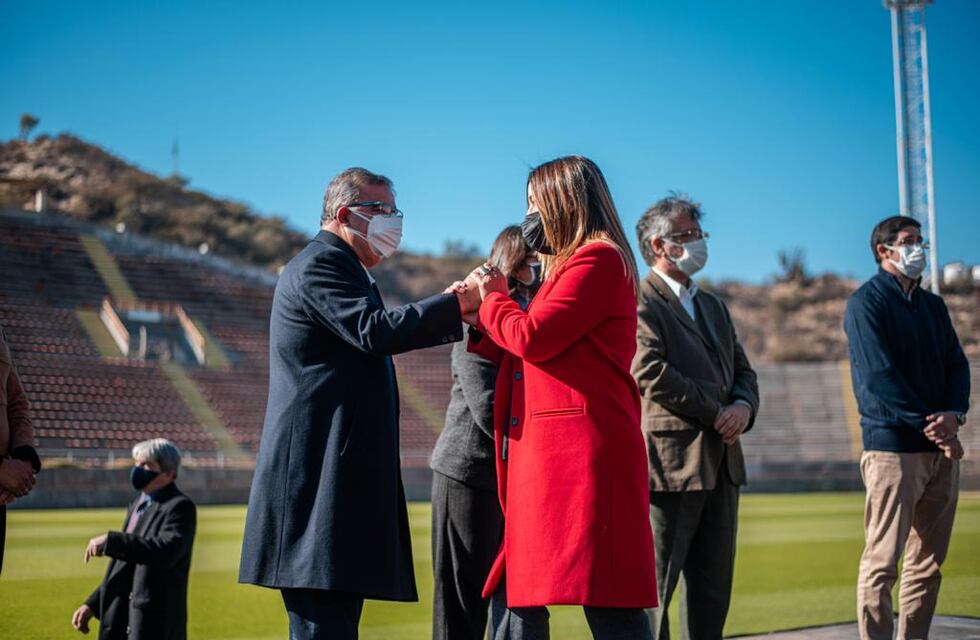 Entregaron fondos a clubes y municipios para obras deportivas