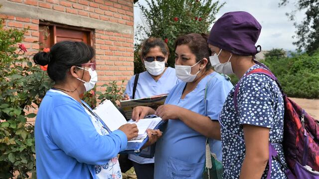 Personal de Salud de Jujuy trabaja en el terreno en la zona de Caimancito y alrededores, para contener el brote de dengue.