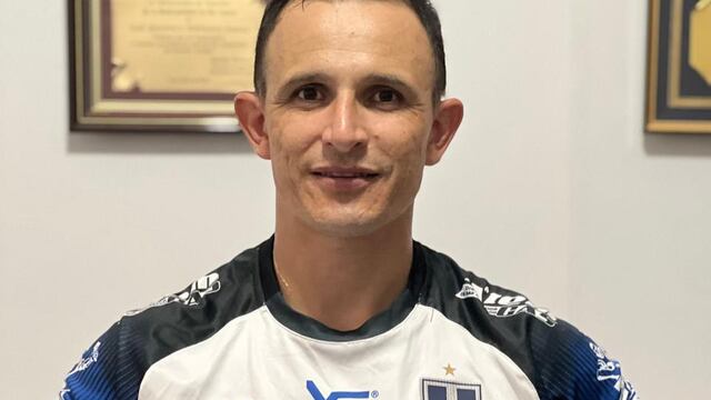 Marcelo Benitez, ex Belgrano y Defensa y Justicia, pasó la primera parte del 2025 en Atenas de Río Cuarto, y destacó el sacrificio y la humilidad que vio en el club (Prensa Atenas).