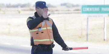 POLICÍA CAMINERA. Proponen bajar el precio de las multas (La Voz / Archivo).