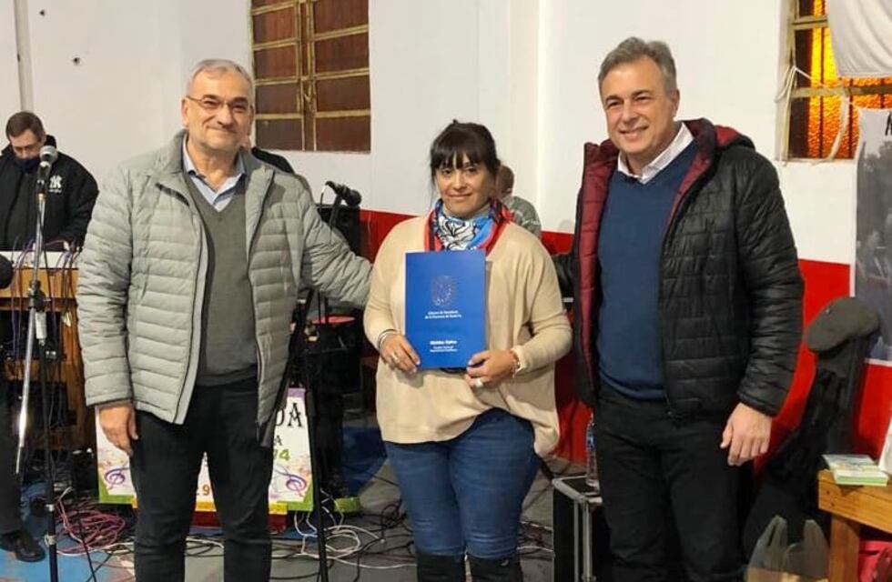 La Federación de Entidades Vecinales llevó a cabo su 1° cena - show