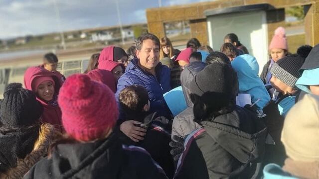 Ushuaia: Secretario de Asuntos de Malvinas recibió a los alumnos del E.M.E.I