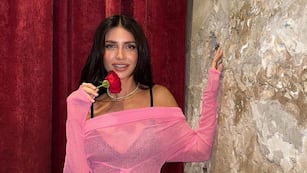 Zaira Nara mostró su foto del DNI y es increíble el parecido con su papá