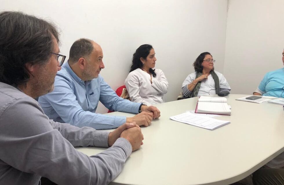 Tres Arroyos: Garate y Olivera se reunieron con la Asociación de Profesionales del Hospital Municipal