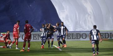 Retegui adelantó a Talleres ante Huracán (Foto: Ramiro Pereyra).