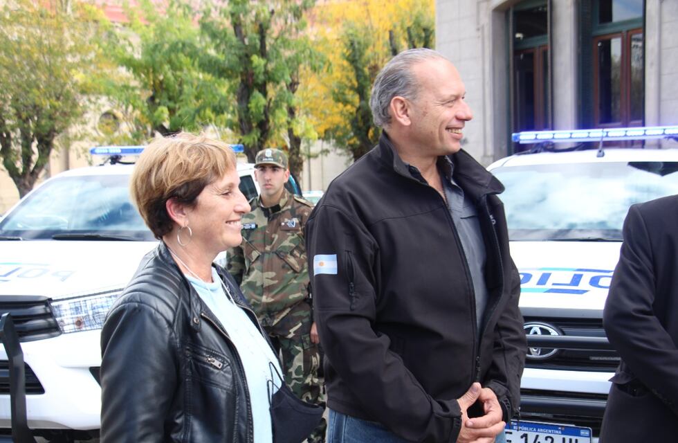 Llegó Sergio Berni y entregó siete patrulleros para el CPR de Tres Arroyos