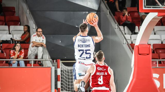 Pablo Bertone Oliveirense Portugal
