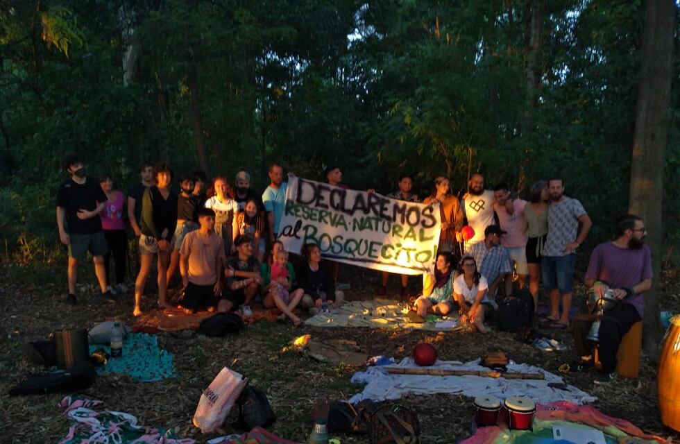 Autoconvocados se oponen al cierre del bosquecito “Norberto Besaccia” y piden que sea una “reserva”