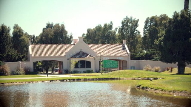 Denuncian conexiones clandestinas de luz en el barrio Bosque Alto.